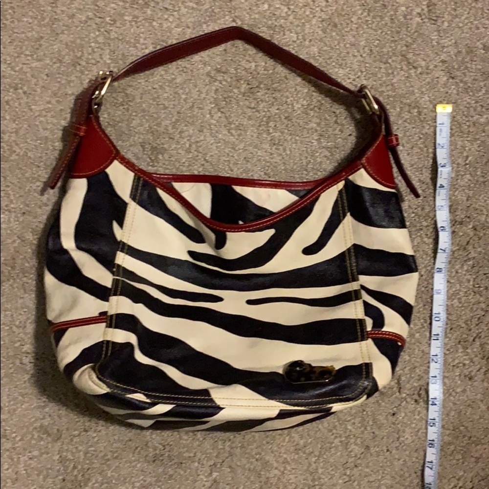 Dooney & Bourke shoulder bag
